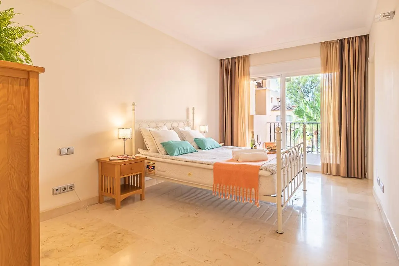 Pool Apartament Marques De Atalaya Apartment Estepona Spain