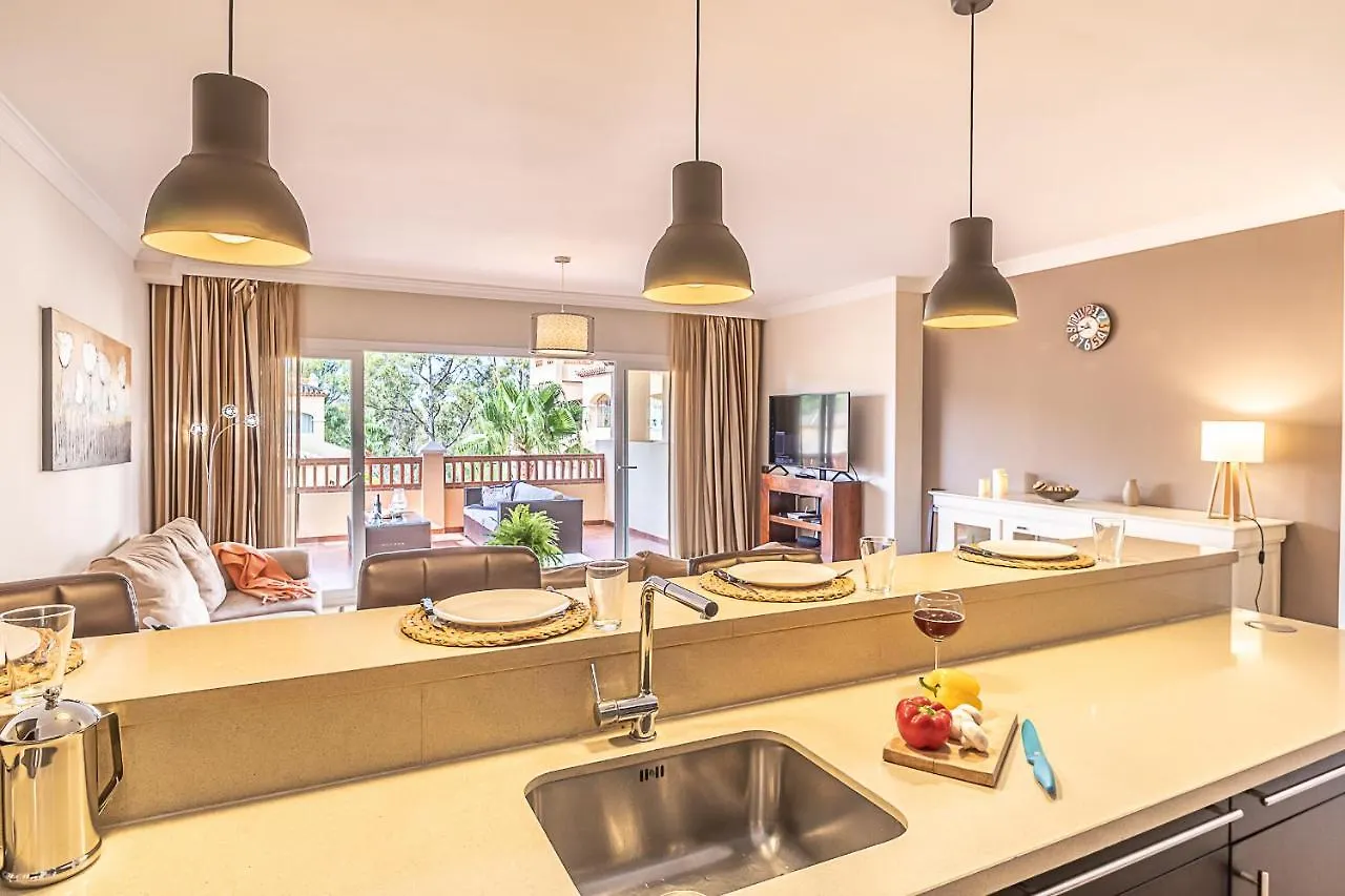 Pool Apartament Marques De Atalaya Apartment Estepona
