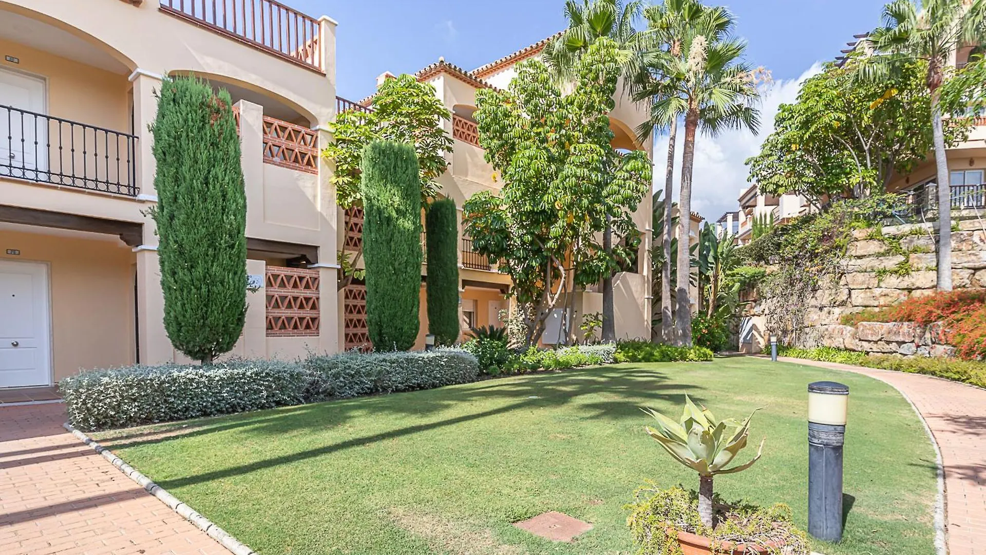 Pool Apartament Marques De Atalaya Apartment Estepona